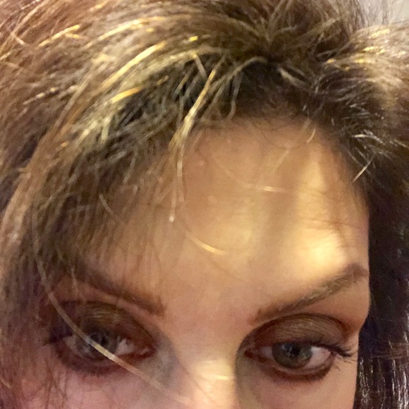 Meet your Posher, Laura - Picture 3 of 6